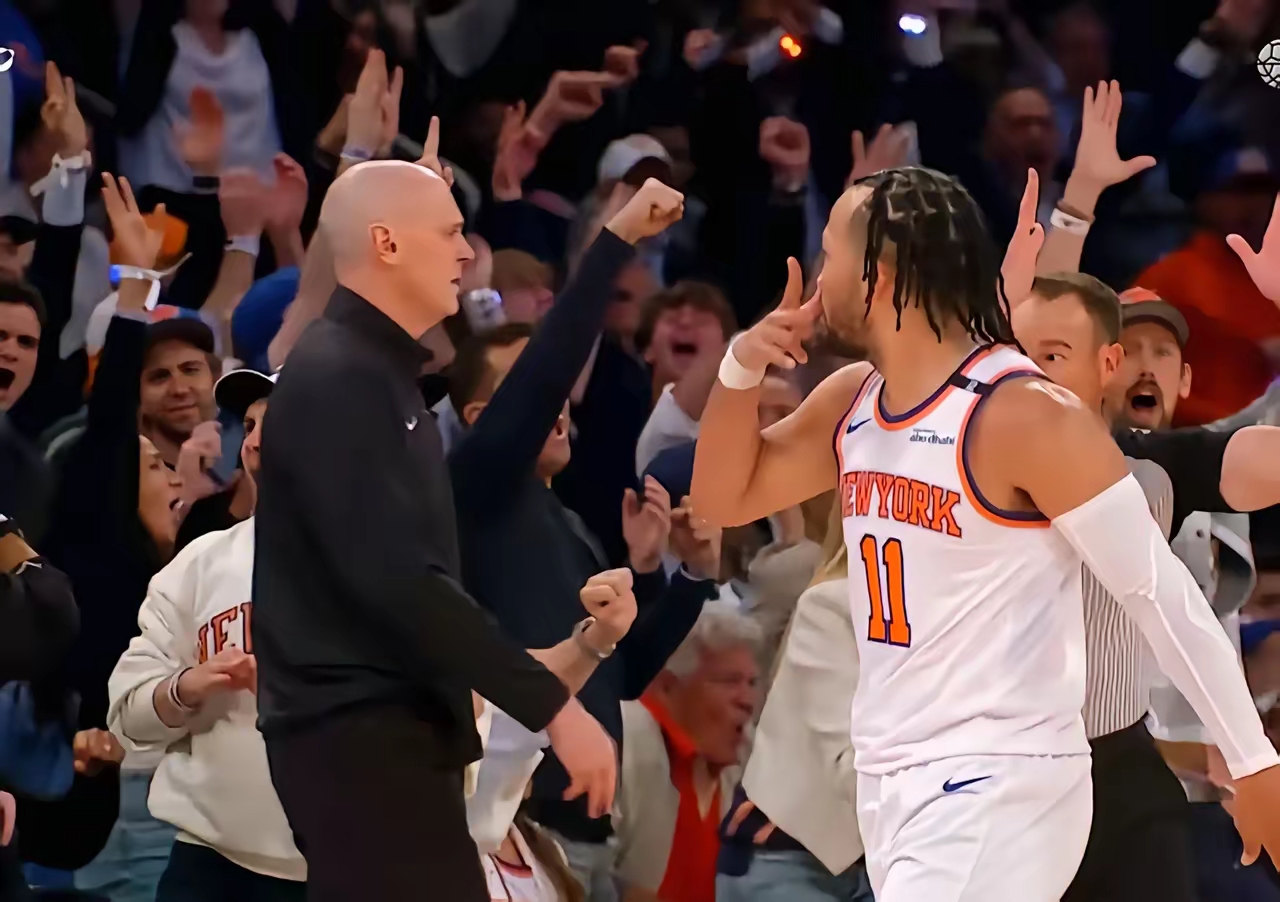 开云体育-篮网B队翻盘尼克斯，布克绝境逆转