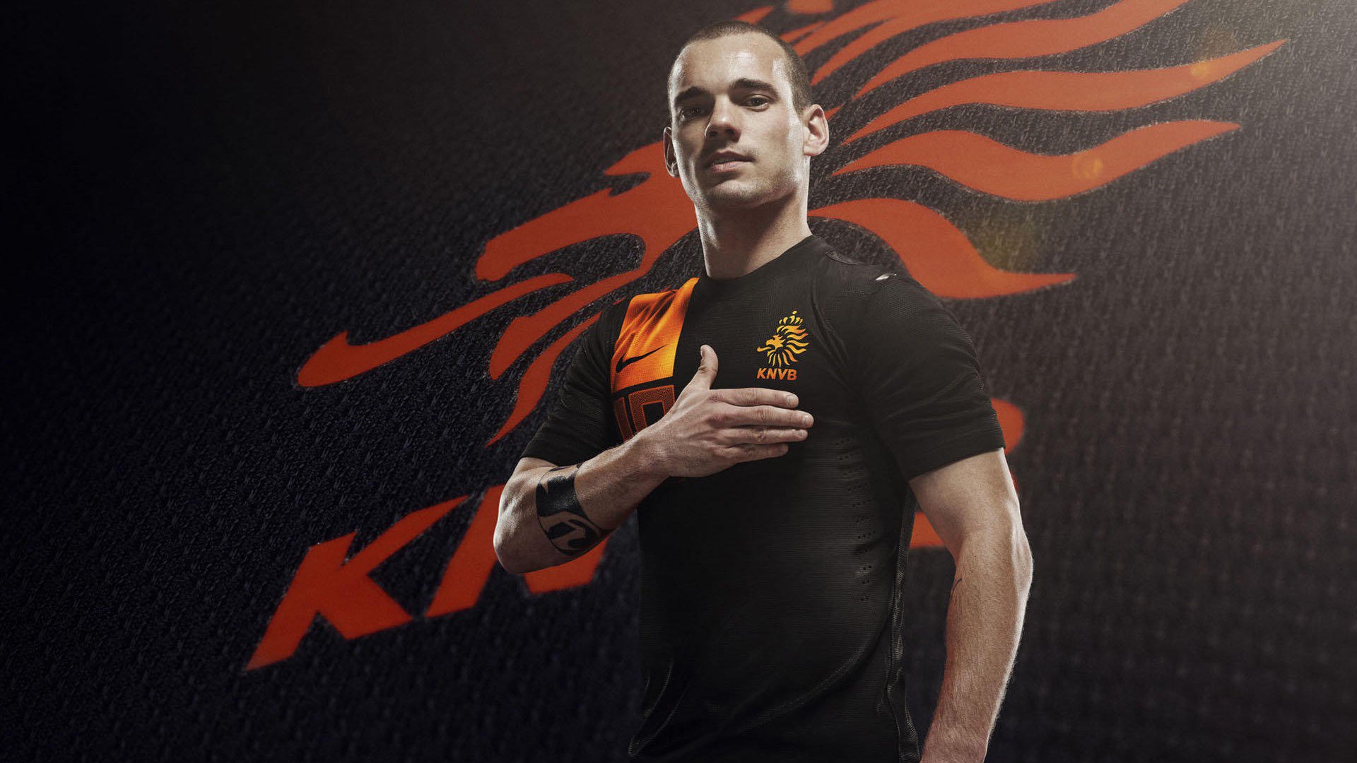 开云体育平台APP-燃烧的周末，当F1引擎的咆哮撞上绿茵场的逆转风暴